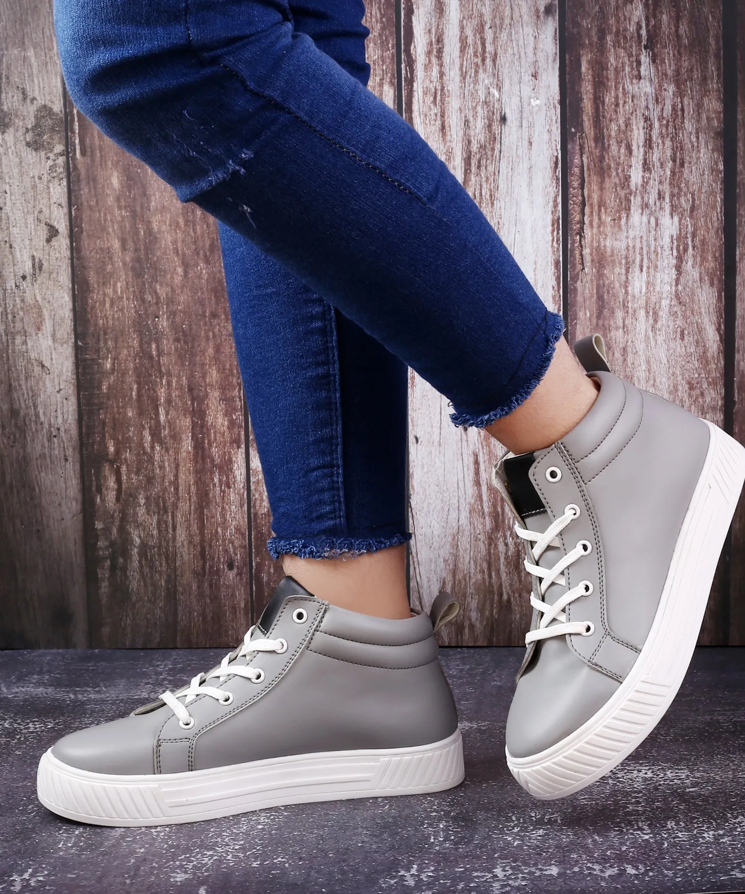 Bxxy New Stylish And Comfortable Sneakers for Women