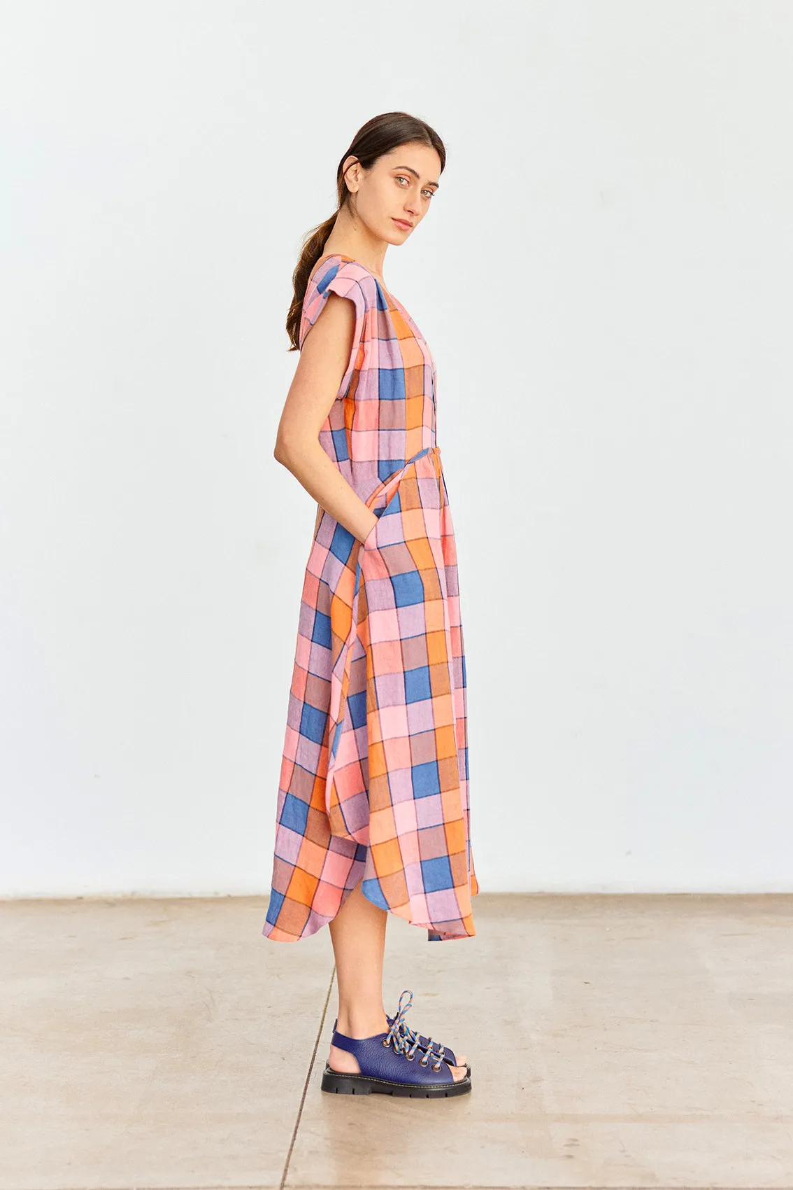 Checked V-Neck Relaxed Linen Dress