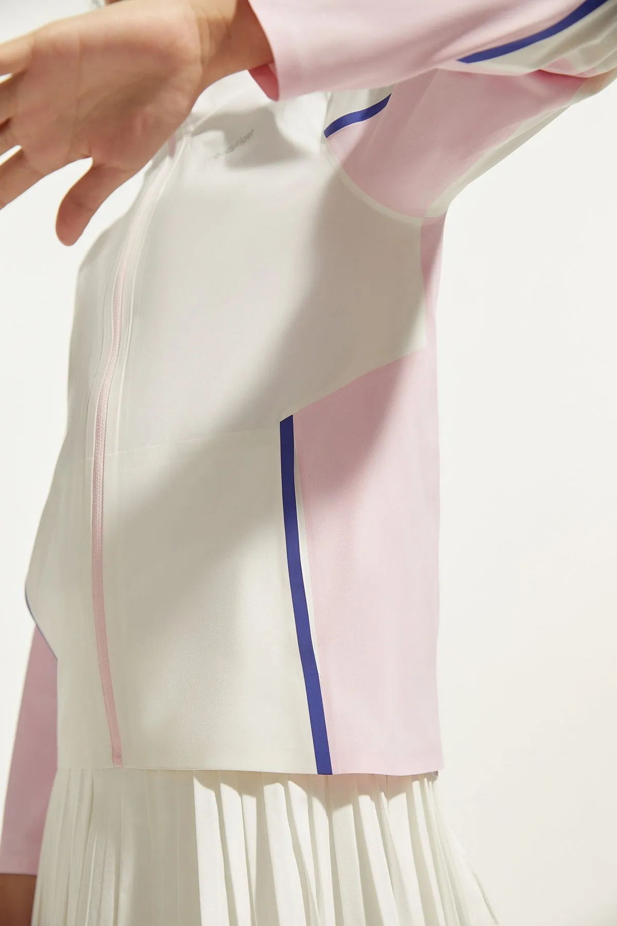 Neo Seamless Breezy Jacket