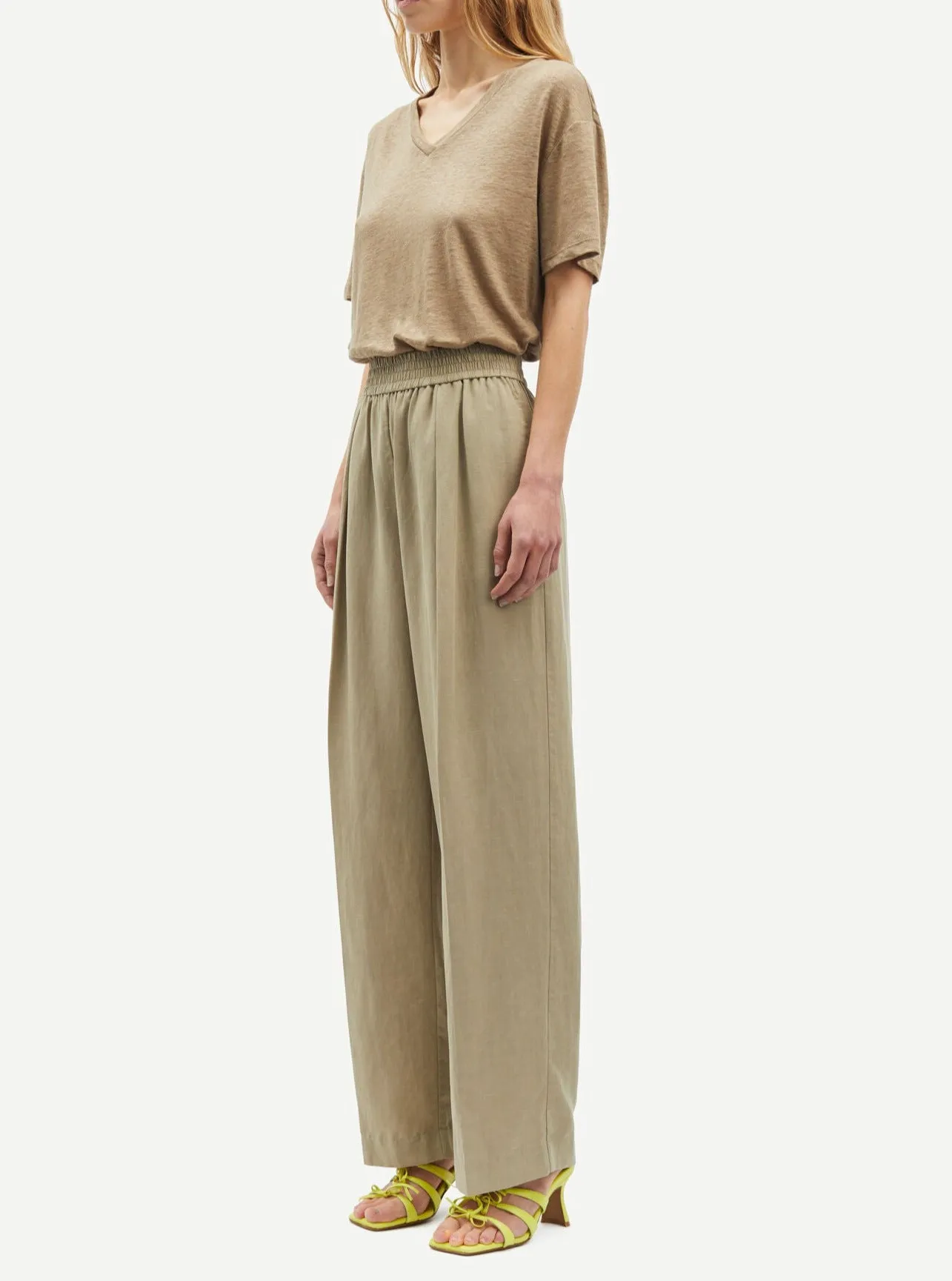 SAJULIA TROUSERS | LIGHT OLIVE