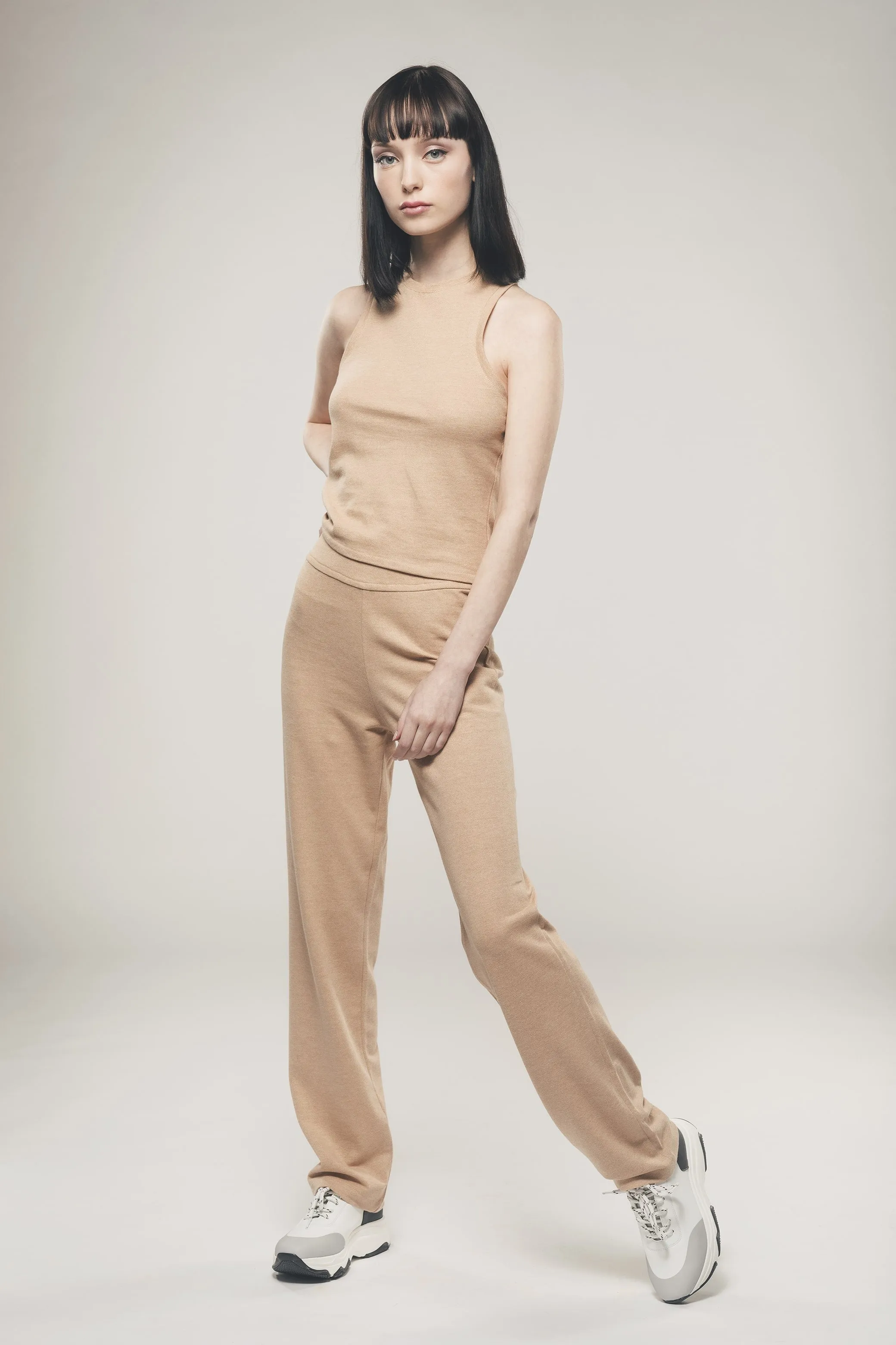 Straight Leg Trousers in Light Brown